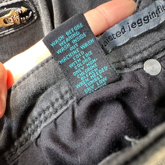 Grey and black skinny high waisted jeggings with zipper details - Picture 9 of 11